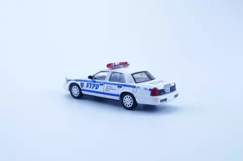596 Model 1:64 Diecast Car Model Ford Crown Victoria NYPD 1741 ...