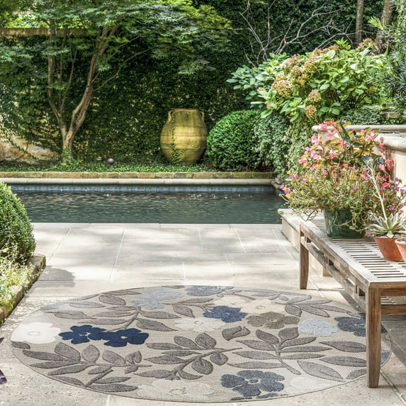 Oasis Modern Floral Blue and Cream Polypropylene Indoor Outdoor Area Rug, 5'x5' Round