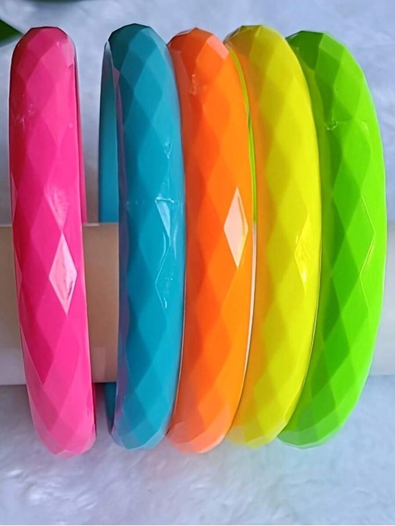 5pcs 0.5cm Round Fluorescent Faceted Candy Color Bangle Set