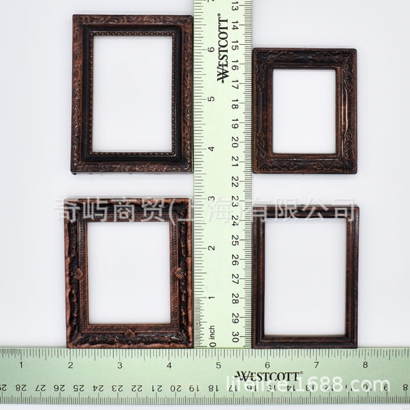 Set of 5 Miniature Photo Frames for Dollhouse Decoration - 1/12 Scale Vintage Plastic Frames, Tiny Wall Art & Home Decor Accessories