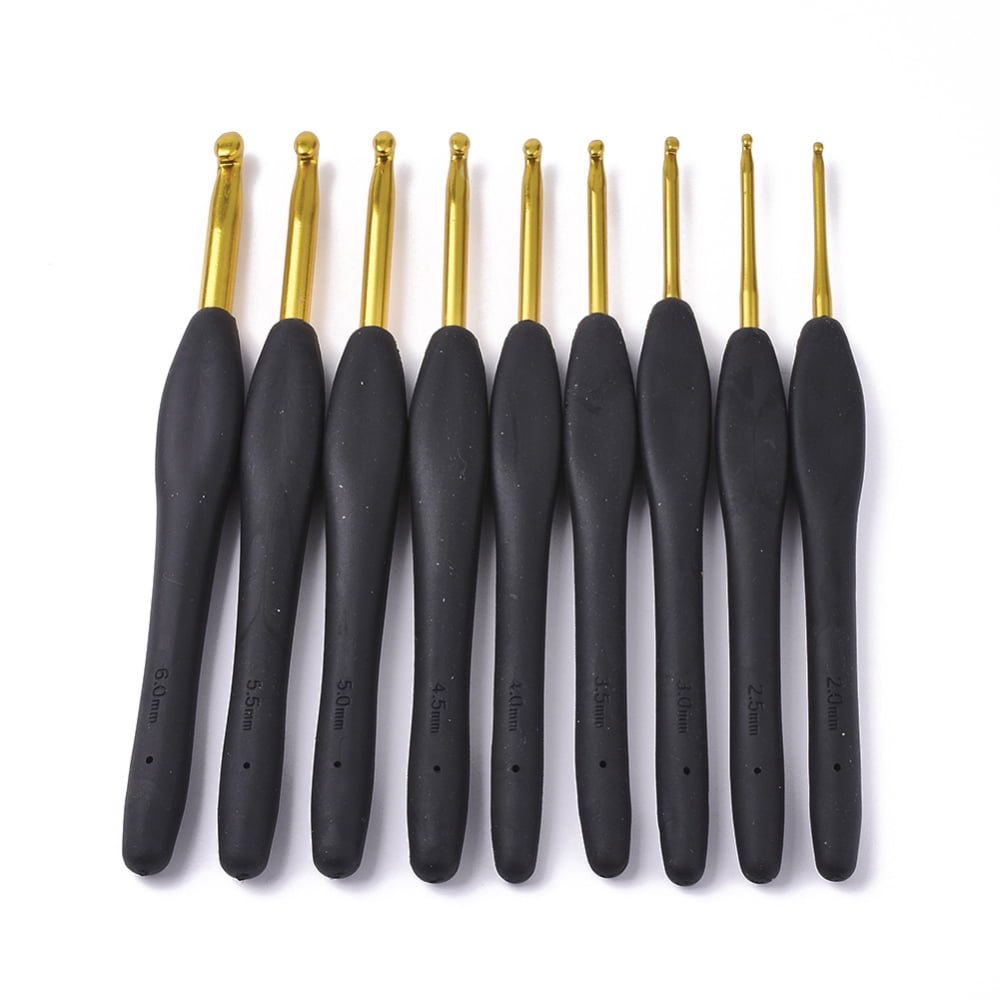 5sets Aluminum Crochet Hooks with TPR Handle Black 140~155x12~14x8~10mm Pin: 2.0mm/2.5mm/3mm/3.5mm/4mm/4.5mm/5mm/5.5mm/6mm 9pcs/set