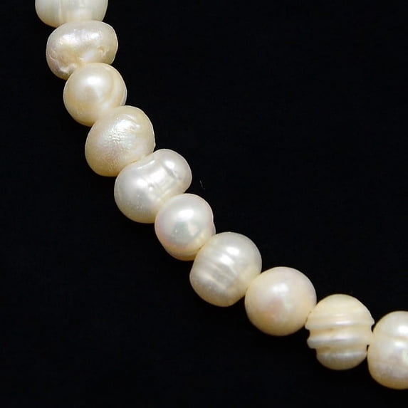 Cultured Freshwater Pearl Beads Strands Potato Creamy White 5~6mm Hole: 0.8mm about 56~57pcs/strand 13.39 inch(34cm)