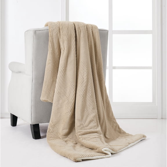 5th Avenue Lux Lush Chevron 50x70 Throw in Gift Box, Oeko-TEX Certified
