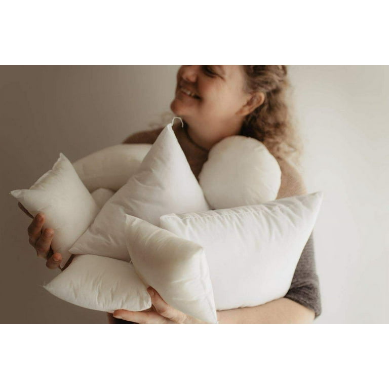 18x18 Indoor Outdoor Hypoallergenic Polyester Pillow Insert