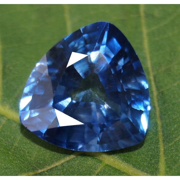 6.70 Ct Blue Sapphire Handsome Ring Size Trillion Shape Loose Gemstone