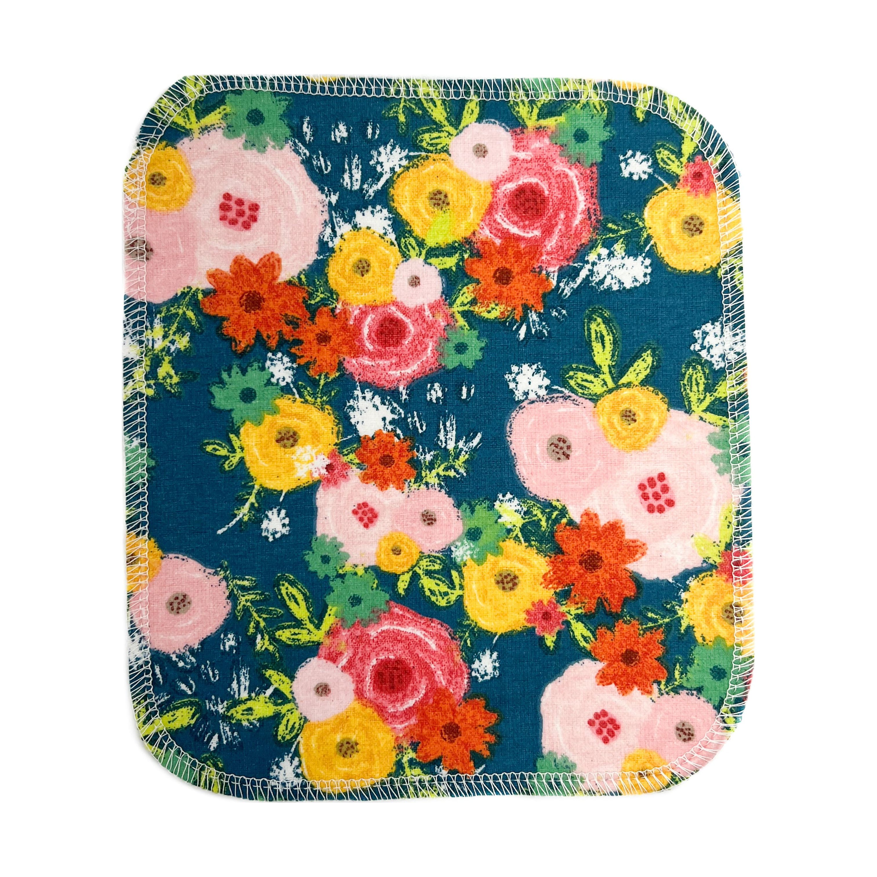 6 CLOTH NAPKINS Specialty Prints