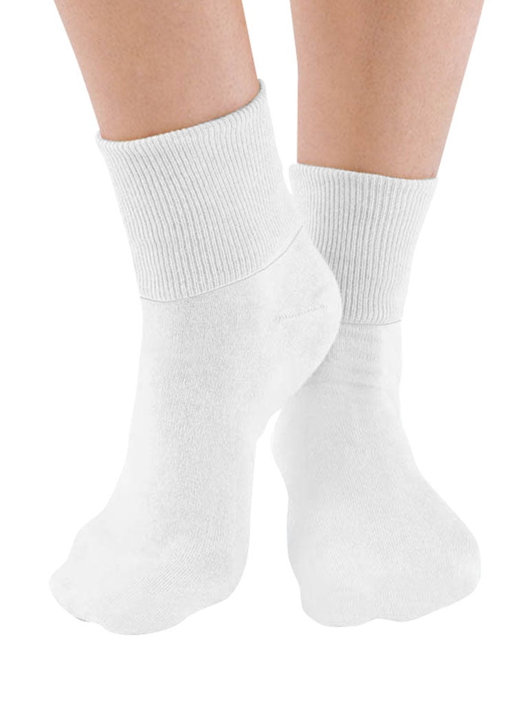 Seamless toe socks deals