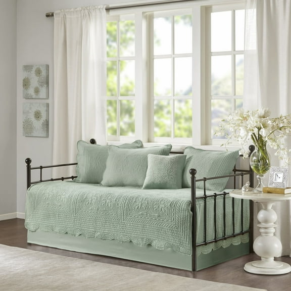 6 Piece Daybed Cover Set, Reversible Scalloped Edge Bedding, Farmhouse  All Season Cozy Daybed Set, Quilted Cotton Filling, for Living Room, Green