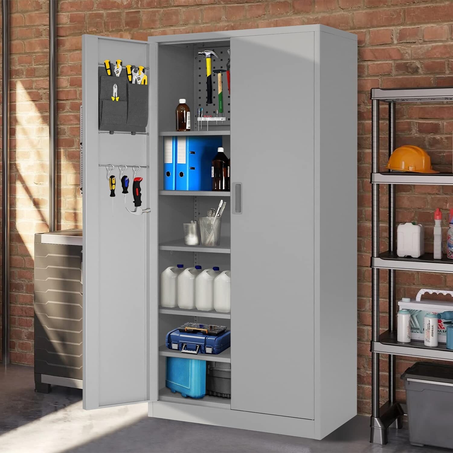 Lockable tool storage cabinet Clearance
