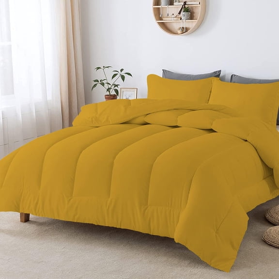 600 Thread Count Egyptian Cotton Comforter – Straight Line Design, 300 GSM Fill, Single Piece - King Size ( 90" x 104" ) Inches, 1pc Comforter Only, (Gold)