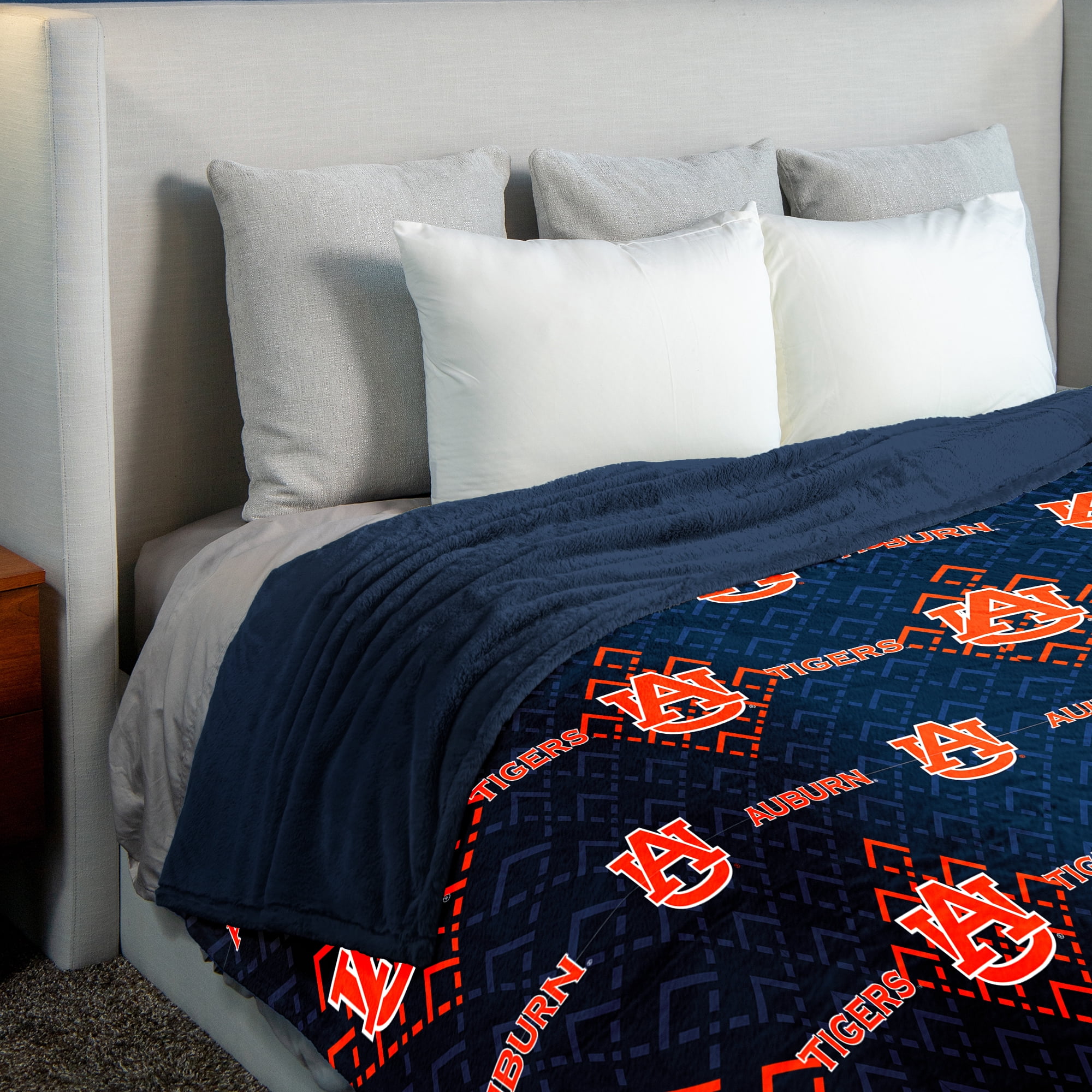 Auburn NCAA Pendant Silk Touch Throw, 60x90 inches