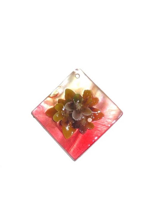 60mm Red Mother Of Pearl Shell Diamond-Shaped Pendant ForJewelry Making