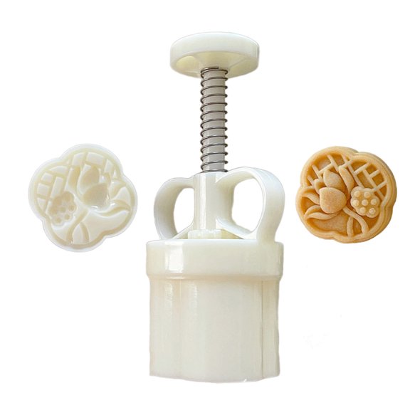 63g Mold Versatile Baking Tools Safe Plastic Beautiful Lotusflower Shaped for Various Treats