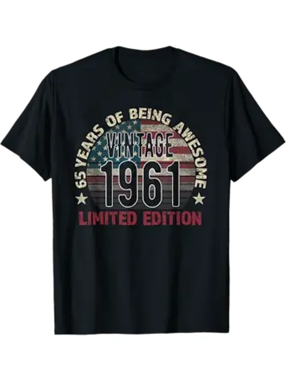 65th Birthday Gift Men Vintage Born 1961 Turning 65 Year Old T-Shirt