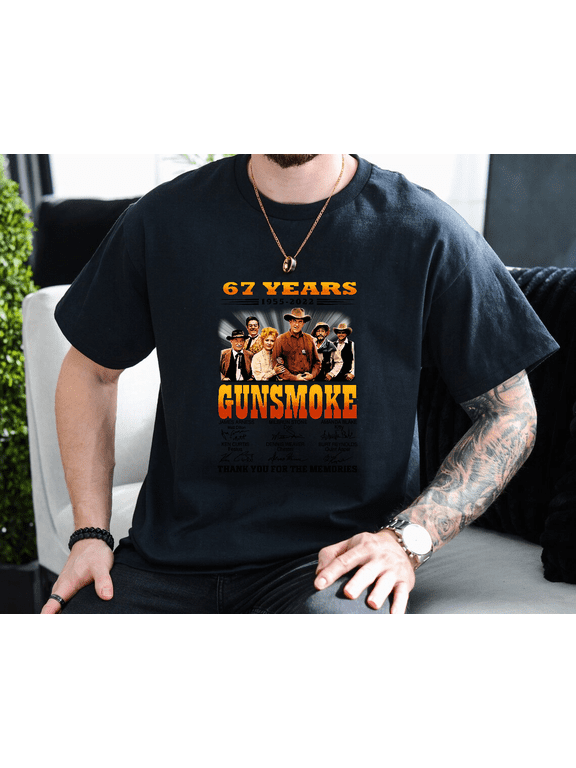67 Years Gunsmoke 1955 2022 Thank You For Memories Unisex T-Shirt, up to size 3XL.