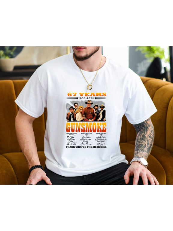 67 Years Gunsmoke 1955 2022 Thank You For Memories Unisex T-Shirt, up to size 3XL.