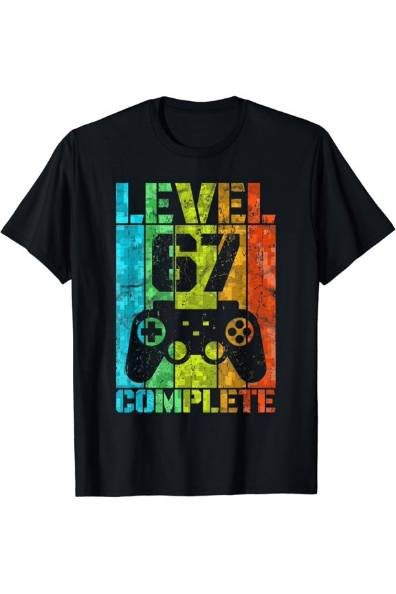 67Th Birthday Gift Man Gamer Level Complete 67 Years T-Shirt