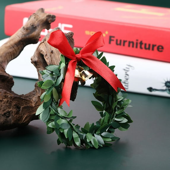 6Pcs/Set Adorable Wreath Shape Napkin Ring Realistic Handmade Plastic Napkin Clip for Home Green Plastic