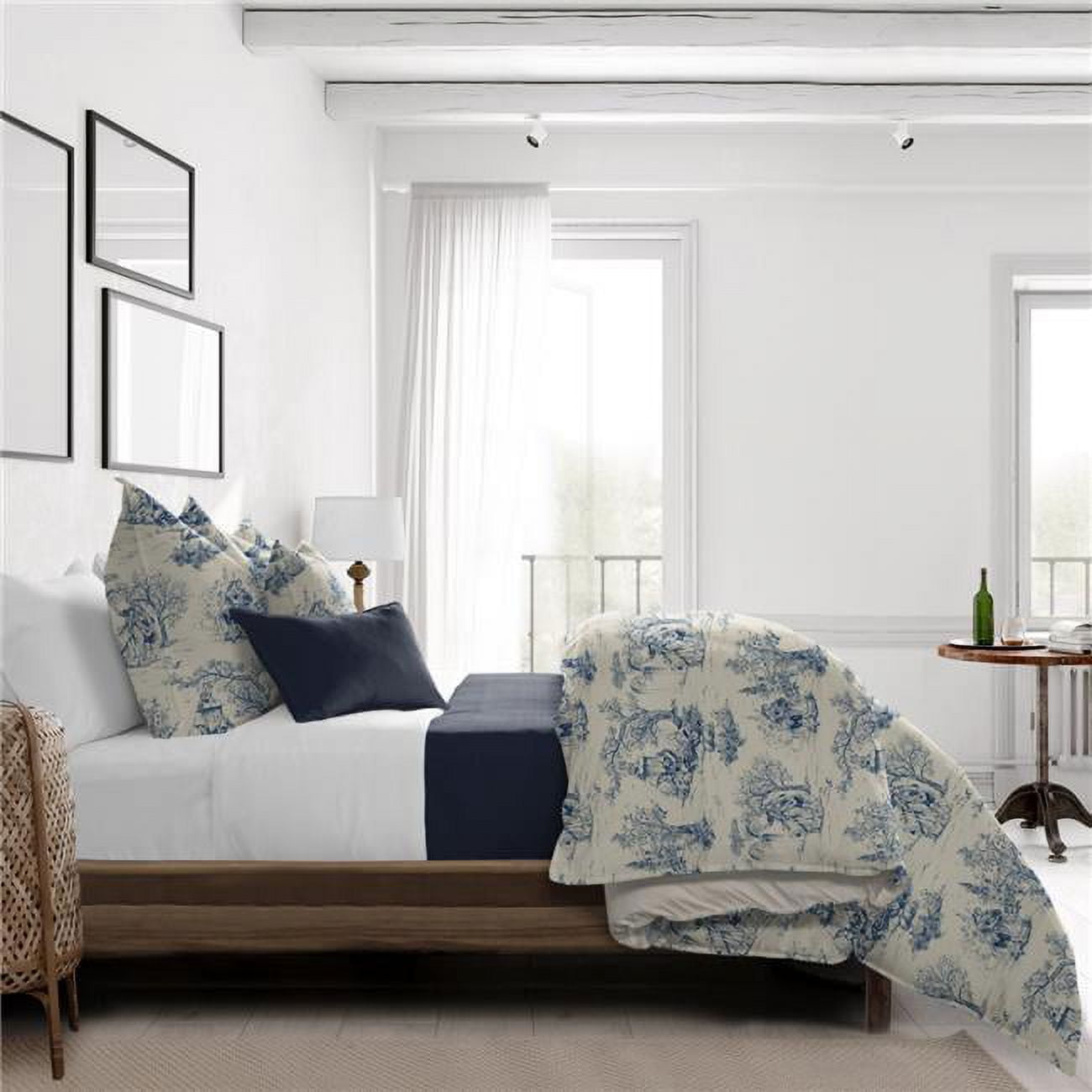 Blue Twin Cotton Toile Comforter and Pillow Sham Set