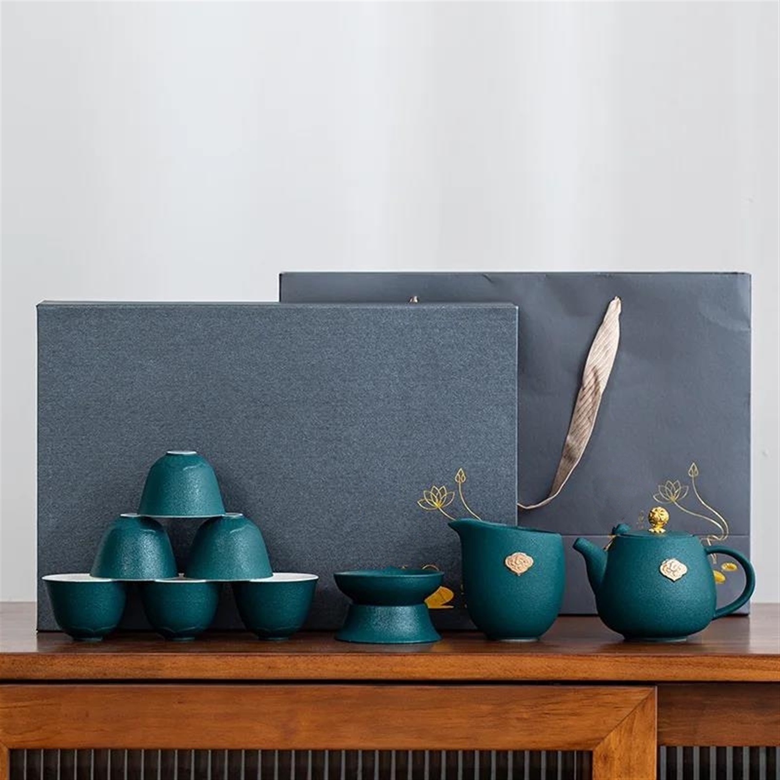 6pc/sSet Ceramic Tea Cup Arabic Espresso Coffee Cup Chinese Kung Fu Clear Tea Water Cups Sets Japanese Tea Bowl Service Gift Box