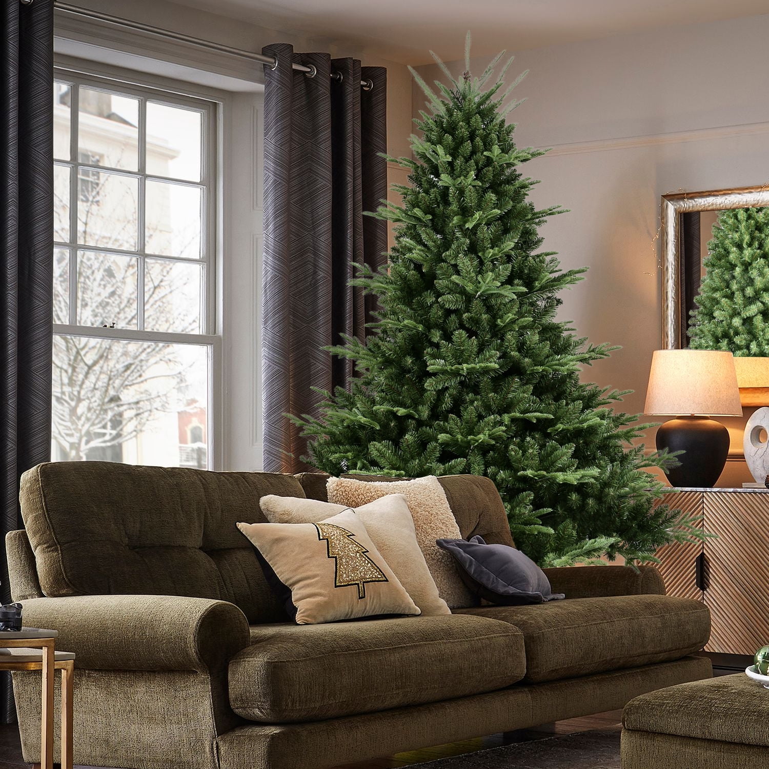 7.5ft Lush Christmas Tree 1673 Tips Hinged Branches Metal Stand Indoor Holiday Decor