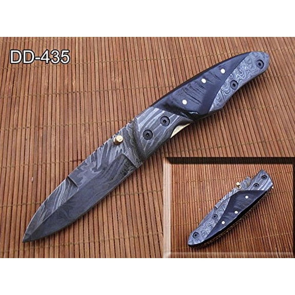 7.8 Inch Hand forged Damascus steel folding knife, Natural Ram horn scale with Damascus bolster