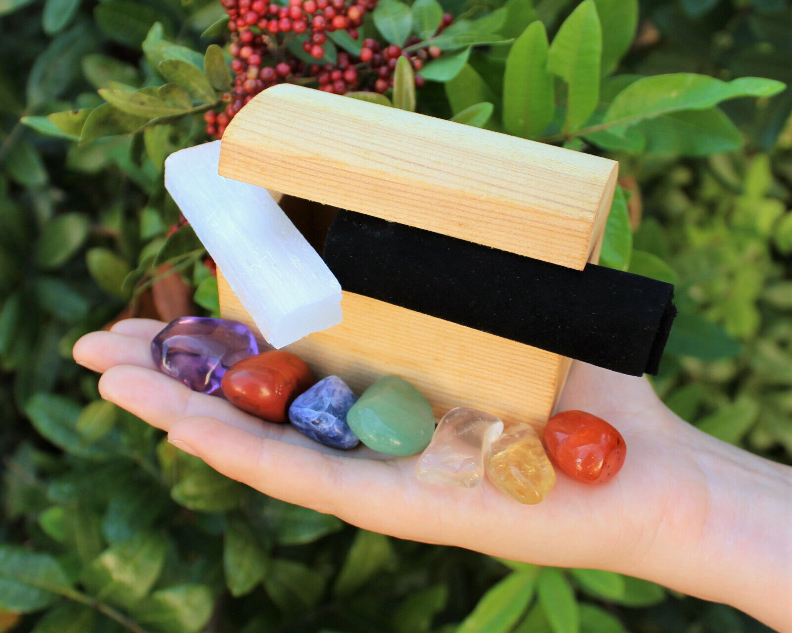 7 Chakra Tumbled Stone Set + Carry Pouch + Wooden Gift Box + Selenite ...