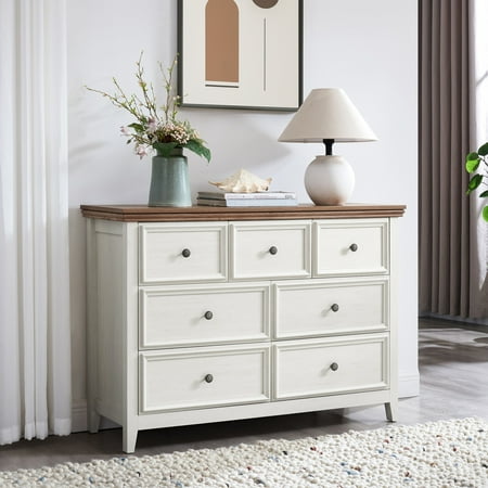 7 Drawer Dresser with Classical Metal Handles / Adds Visual Interest