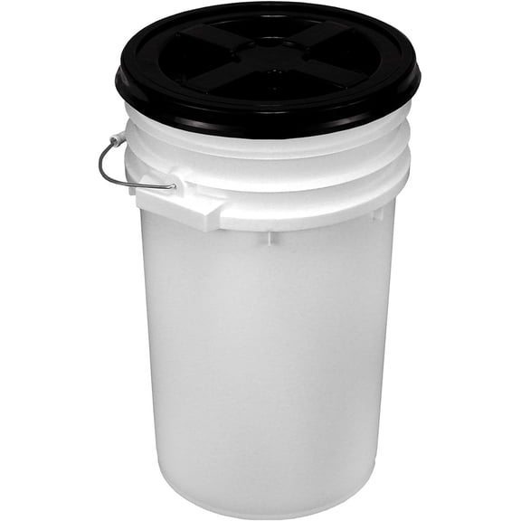 7 Gallon White Bucket with Gamma Seal Lid (Black)