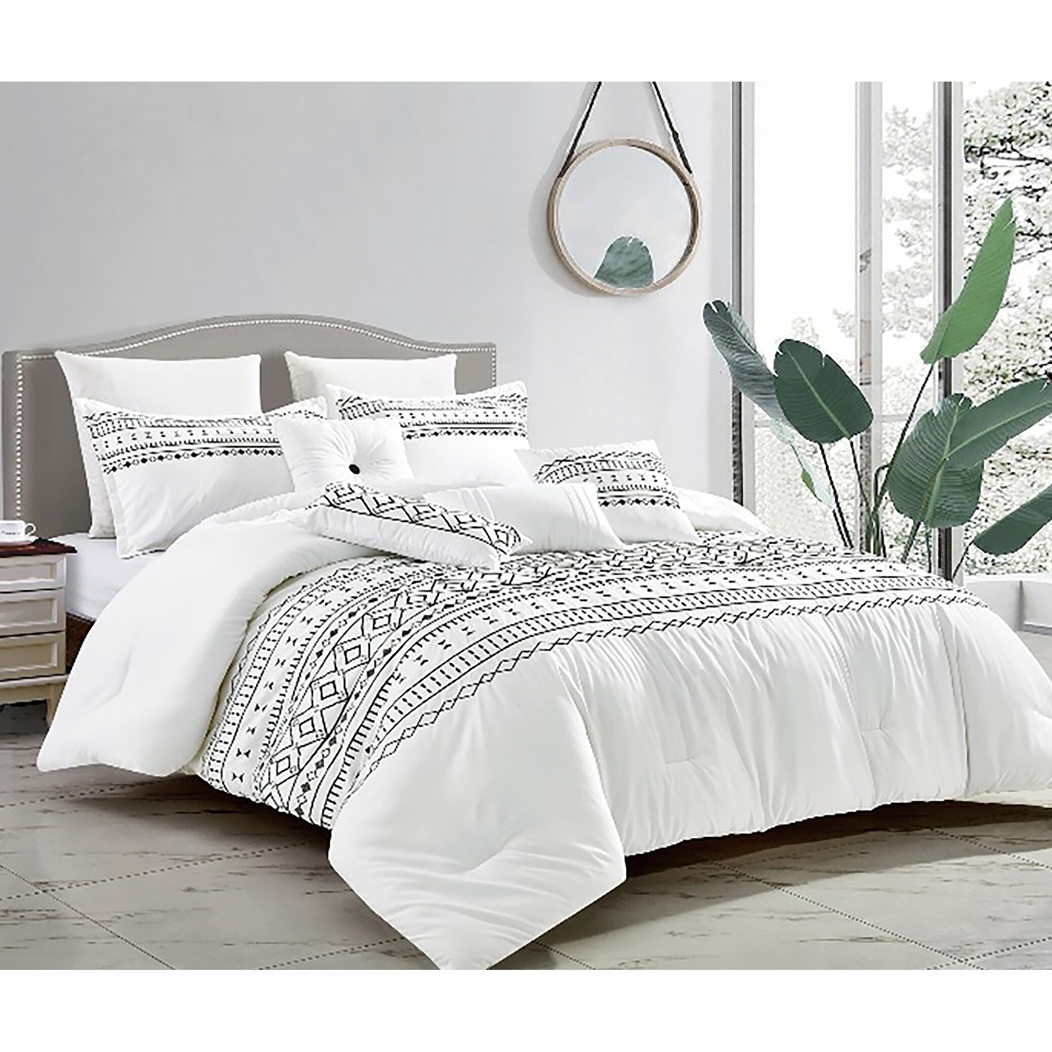 7 Piece Set Comforter White Minimal Tribal Geometric Striped Soft