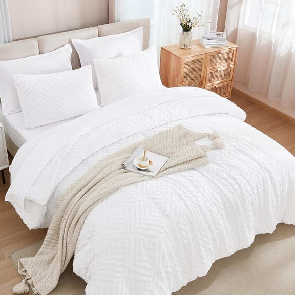 7 Pieces Bed in a Bag Tufted Bedding Sets Lightweight All Season Bed Set with Comforter, Sheets, Pillowcases & Shams