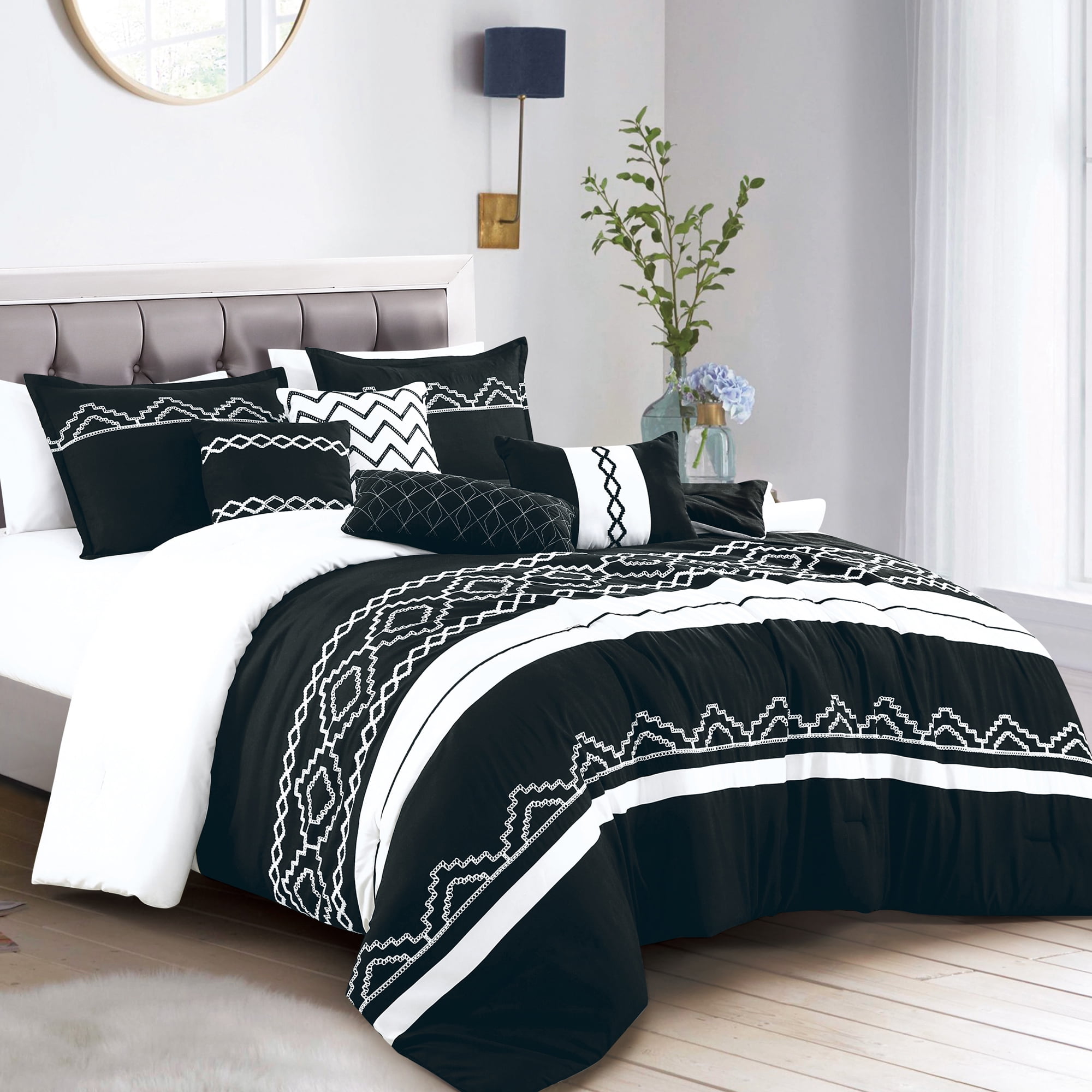 7-Pieces Euzebia Black and White Comforter Set Queen Size Geometric ...