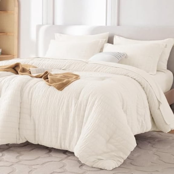 7 Pieces Queen Comforter Set Seersucker Bed in a Bag Queen Size All Season Luxury Bedding Set with Comforter Flat Sheet Fitted Sheet Pillowcases Shams Ivory
