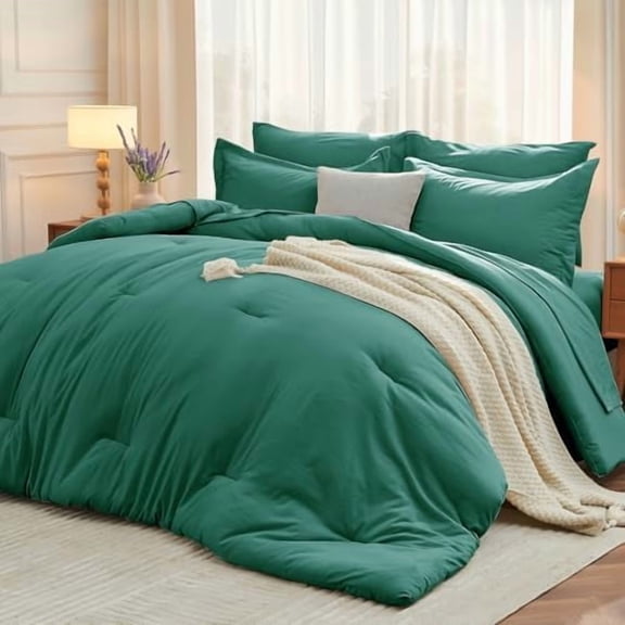 7 Pieces Queen Comforter Set, Soft Bed in a Bag Queen Size, All Season Bedding Set with Comforter, Flat Sheet, Fitted Sheet, Pillowcases & Shams, Emerald Green