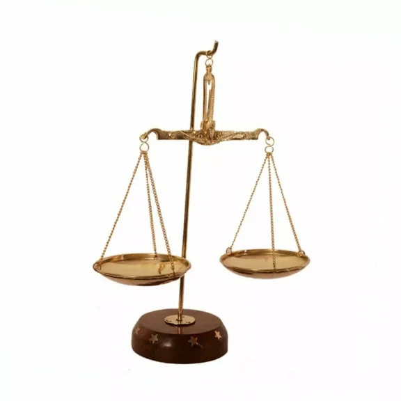 Exclusive Global Ecom  7" Vintage Brass Weighing Scale Balance Handmade Tarazu Home Collectible Gift