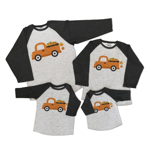 7 ate 9 Apparel Matching Family Happy Halloween Shirts - Vintage Truck Shirt - Pumpkin Patch Truck - Grey Shirt Women's 2XL