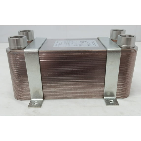 70 Plate Water to Water Brazed Plate Heat Exchanger 1 1/4" FPT Ports w/ Brackets