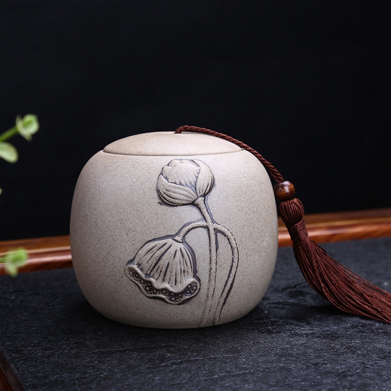 700ml Large Pottery Vintage Lotus Jar Tight Seal Container Ceramics Pot Elegance Leak-Proof Pet Ashes Urn