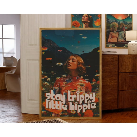 70S Decor, Trippy Poster, Psychedelic Art, 70S Dorm Decor, Collage Art, Trippy Quote Poster, Flower Child Poster, Stay Trippy Little Hippie Wall Art, Modern Wall Decor For Living Room, 8x12 UNFRAMED