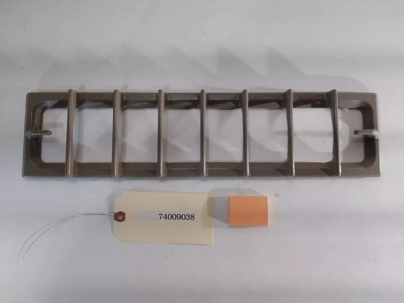 74009038 OEM Whirlpool Grate Tri AUTO GRATE. TRIVET New Genuine