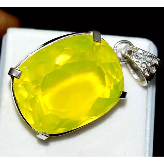 78 Ct Opal GS Solid Silver Pendant Cushion Loose Gemstone