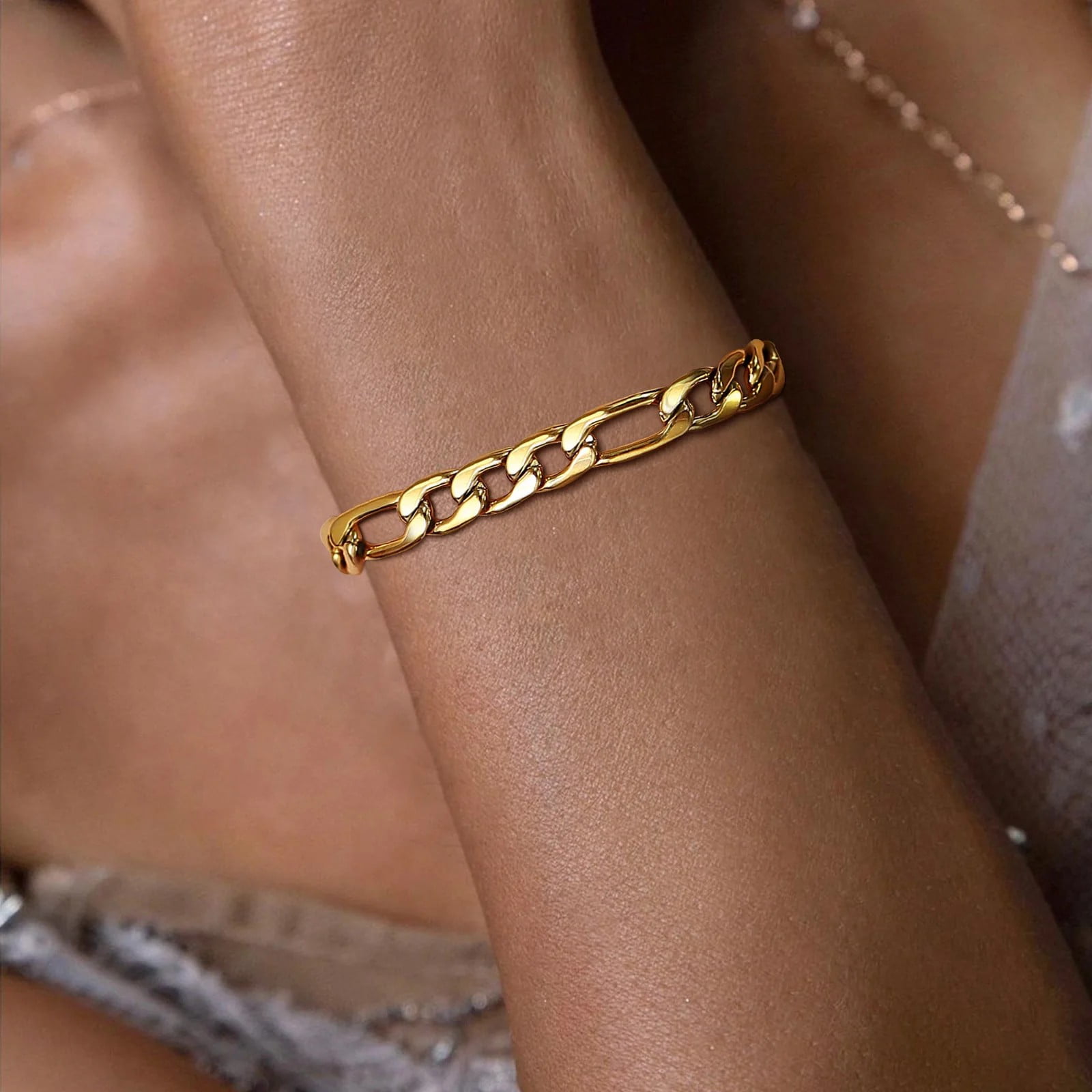 7MM Figaro Chain Bracelets for Men Women,Simple Punk 14K Yellow Gold Link Wristband Jewelry Gift,Length Adjustable