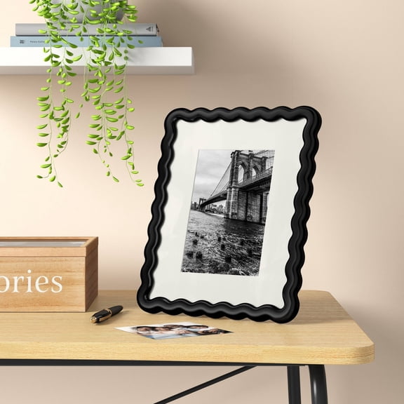 8"x10" Wavy Shape Picture Table Frame Black