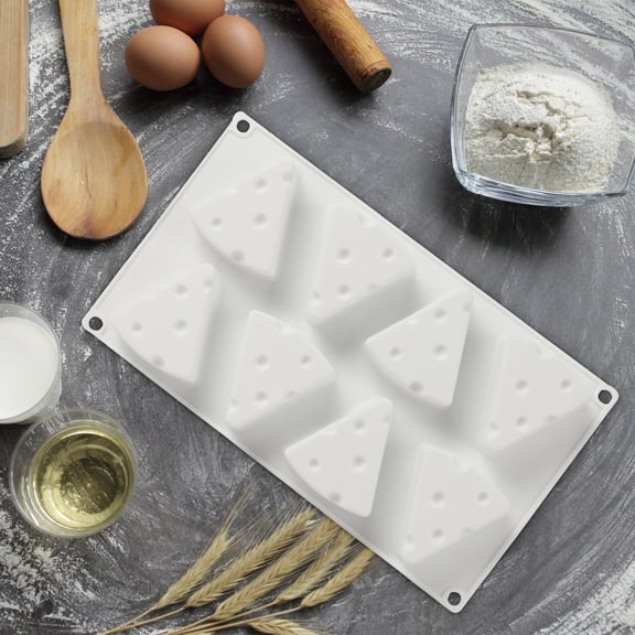 8 Cavity Silicone Cake Mold, Triangle Silicone Baking Mold for Cheese Ice Cream Cake, Chocolate and Desserts, Non Stick Reusable 8-Hole Design for Home Baking