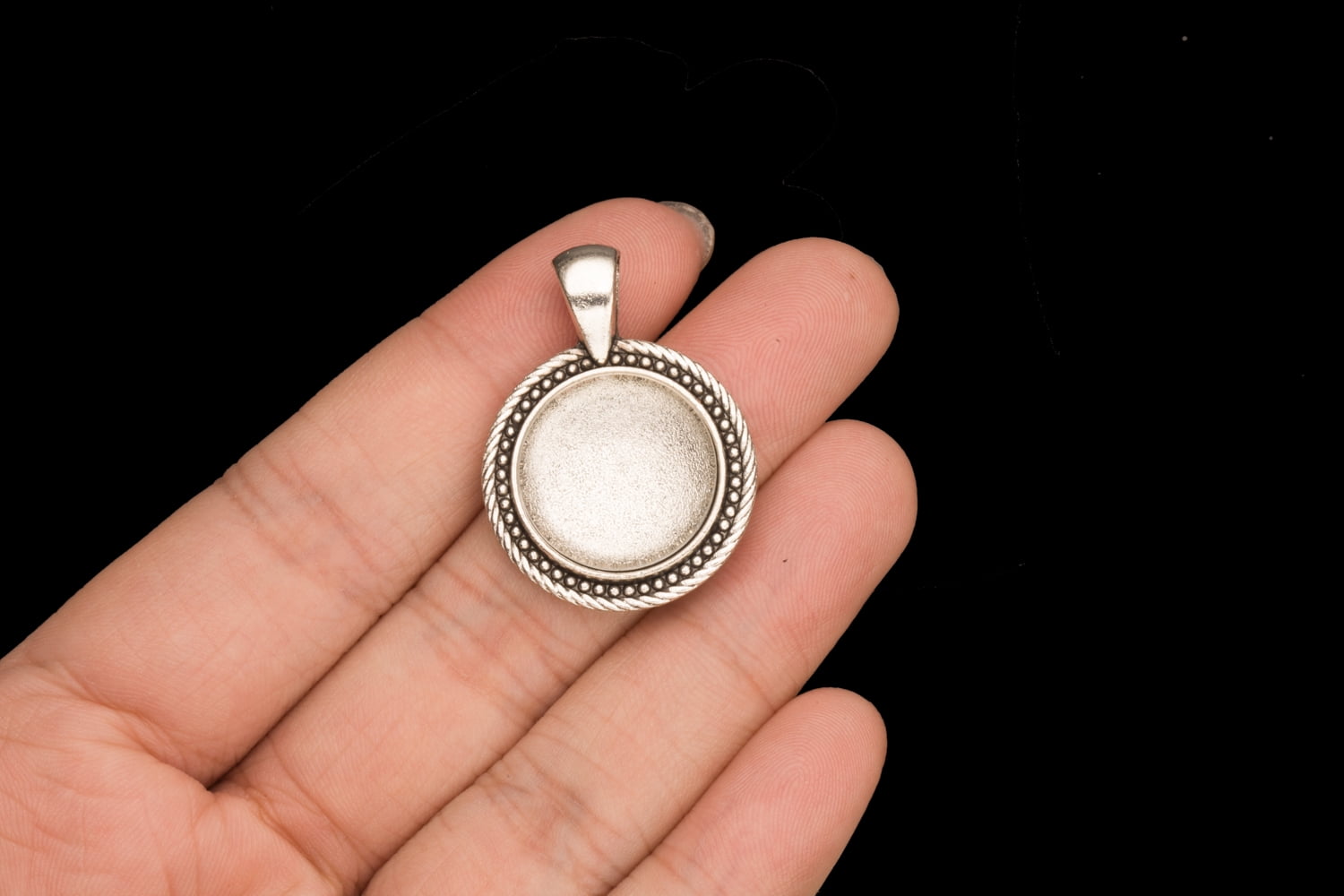 Round 2024 silver locket
