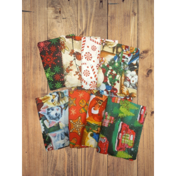 8 Fat Quarters - Assorted David Textiles Christmas Themed Prints Fat Quarter Bun (Single Bundle)