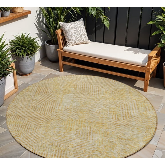 HomeRoots 594547 8 ft. Gold & Beige Round Geometric Washable Indoor & Outdoor Area Rug