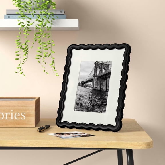 8"x10" Wavy Shape Picture Table Frame Black