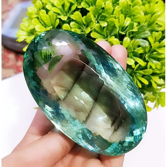 892 Carat Aquamarine Oval Shape Gemstone Aquamarine Glass Field Faceted Gemstone AAA Quality Huge Aquamarine Loose Gemstone 82x49x35 mm