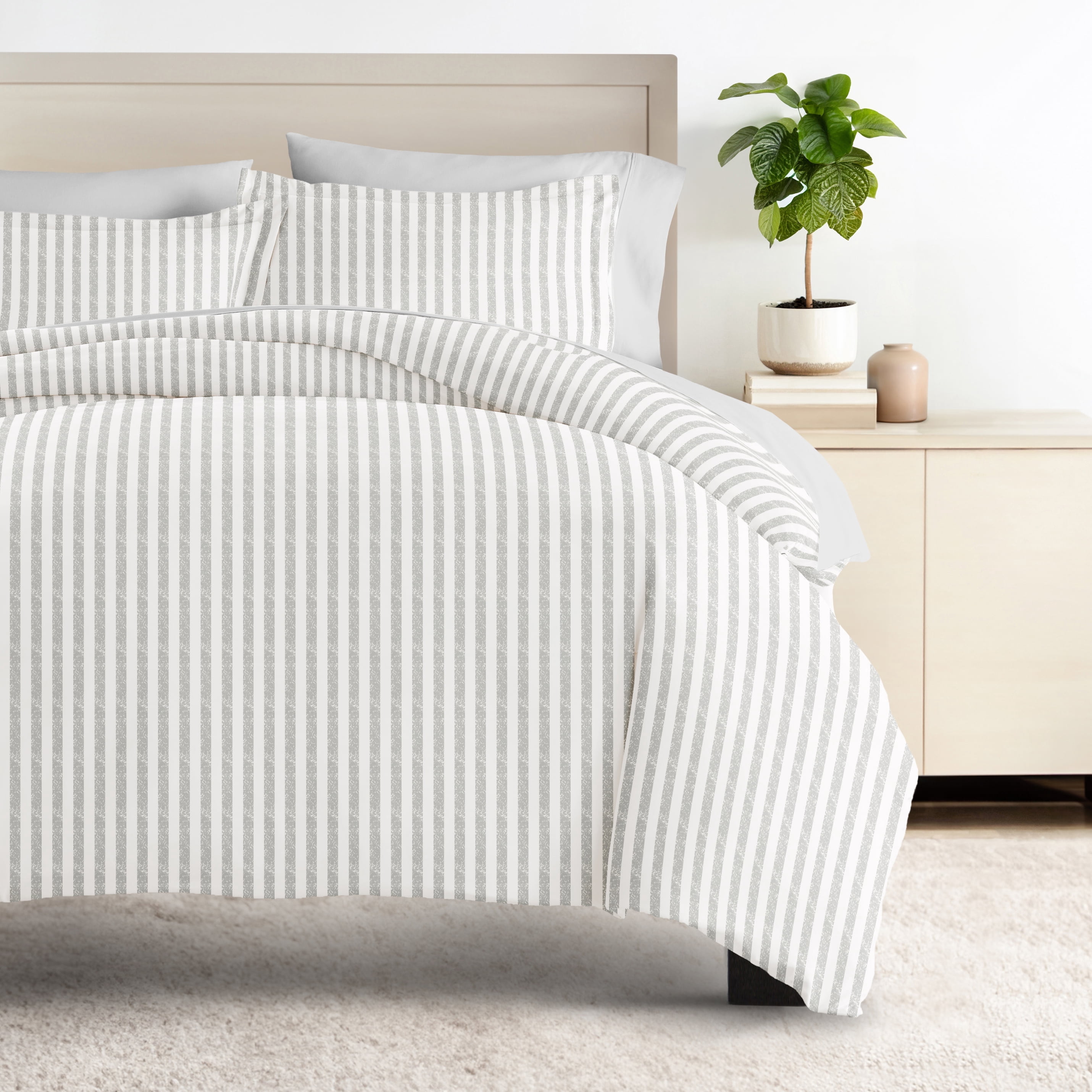 8PC Bedding Bundle - Patterned Duvet Cover Set White Comforter and Solid Sheet Set in Puffed Rugged Stripes